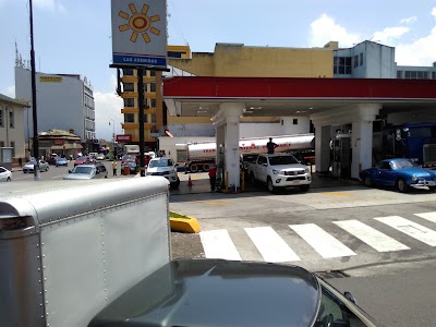 Photos of Servicentro Las Avenidas