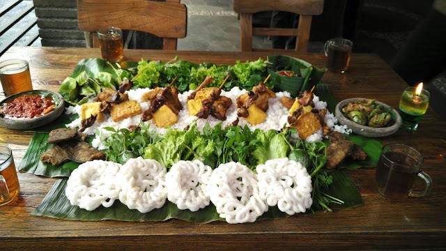 Mapstr - Restaurant Rumah Makan Khas Sunda Cibiuk Jawa Barat -