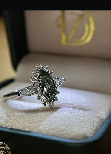 Comments and reviews of Dazzle Diamonds London Ltd