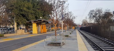 4th Ave/Wayne Hultgren Station (EB)