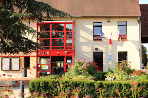 Photo n°4 de Mairie de Collégien à Collégien (Hôtel de ville)
