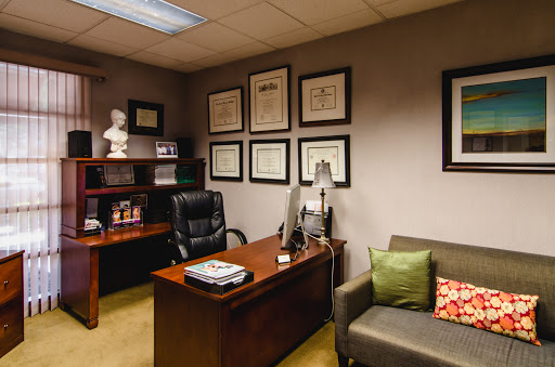 Yale Medicine Plastic Surgery - Tito L. Vasquez, MD FACS Gallery - United States