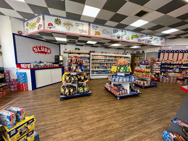 HOLLYWOOD CANDY (American candy store) Open Times