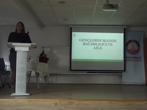Uzm. Psikolojik Danışman, Psikoterapist, Aile ve Çift Terapisti Sibel Kılıçoğlu