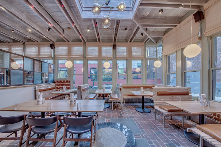 Bernie's Restaurant & Bar - University City by null