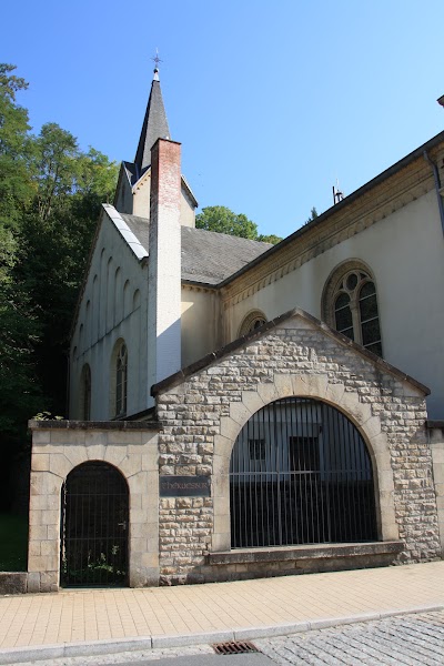 Photos of Eglise Catholique et Roumaine-orthodoxe Saint Matthieu