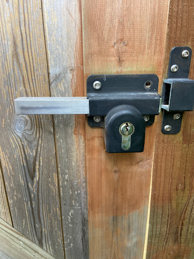 Patacon-Locksmith - Visual
