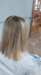 Photo n°6 de Sandra coiffure à domicile à Arras (Salon de coiffure)