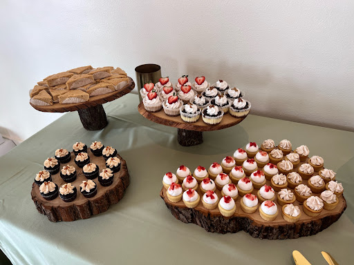 Rayne Desserts - Thumbnail