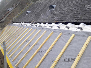 Photo n°11 de Entreprise HENRY Damien Charpentier Couvreur à Fougerolles-du-Plessis (Couvreur)