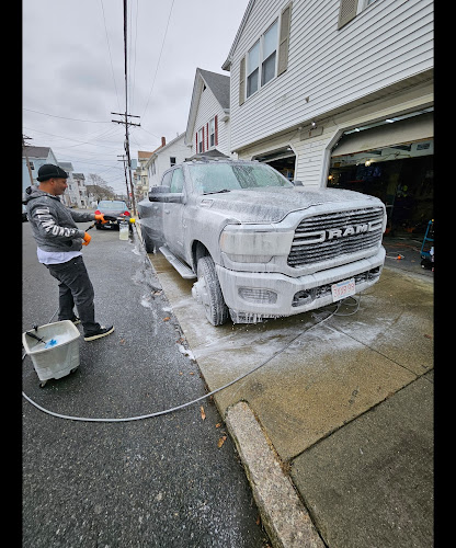 Romans Wraps & Detailing