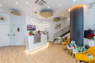 Photo n°22 de Dentiste/Cabinet Dentaire Châtillon Maison Blanche - Orthodontie - Implants - Parodontologie - Invisalign - Enfants à Châtillon (Parodontiste)