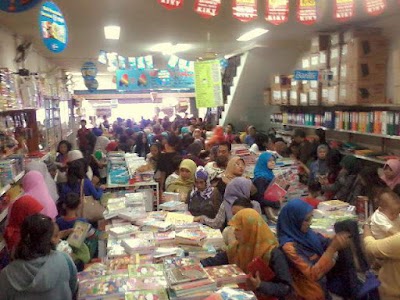 Photos of Toko Buku AA