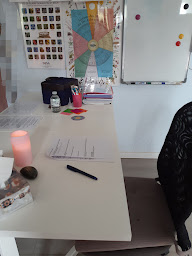 Photo n°11 de Marjorie Hostin / Psychopraticienne EFT Clinique / Gest EMDR / Fleurs de Bach à St Julien du Pinet à Saint-Julien-du-Pinet (Praticien de médecine alternative)