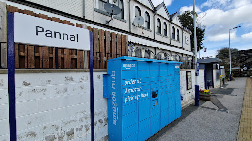 Amazon Locker - vick - Visual