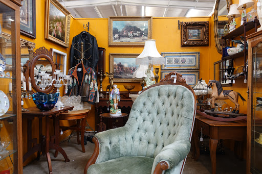 LoneStar Antiques - Thumbnail