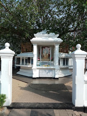 Alidenna Temple (අලි දෙන්නා පන්සල), Author: Raam manohara