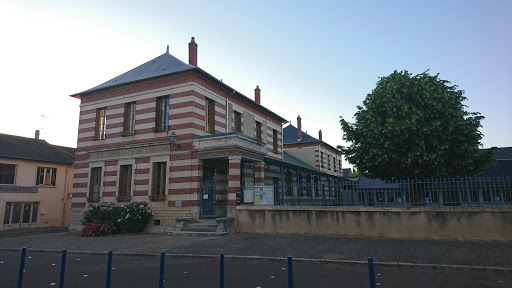 Primary School Du Bourg - Thumbnail