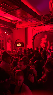 LE ROUGE PIGALLE by null