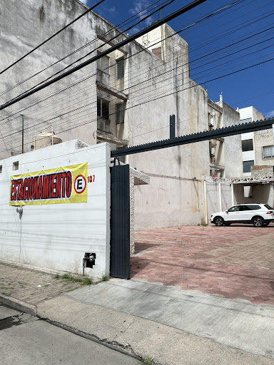 Estacionamiento El Junior