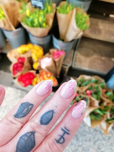 Glam Nails & Lashes - Thumbnail