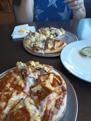 Fieldhouse Pizza & Pub - Liberty Lake - Thumbnail