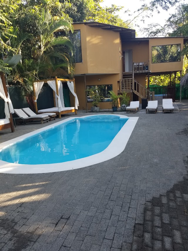 Copacabana Hotel And Suites