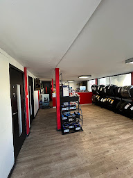 Photo n°4 de Garage Boussy Auto, Depanage, remorquage, carrosserie, Peinture, vente de pièces Automobile, utilitaire à Épinay-sous-Sénart (Service de remorquage)