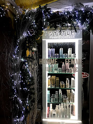 Photo n°37 de EVILA Coiffure - Salon de Coiffure à L'Isle-Adam à L'Isle-Adam (Barbier)