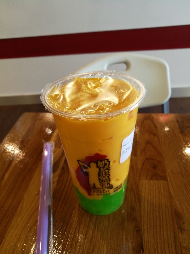 Bubble Republic Tea House on Bay