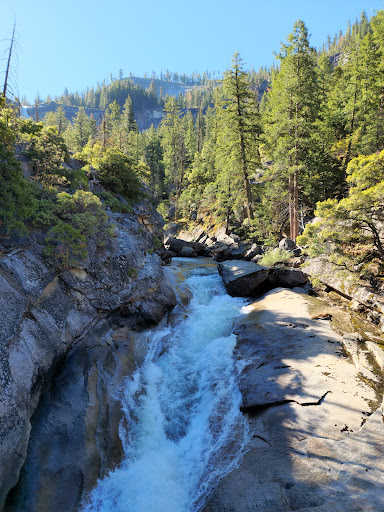 Mist Trail & John Muir Trail Trailhead - Thumbnail