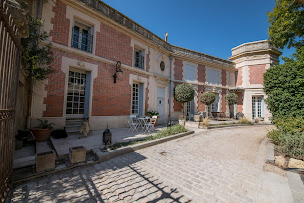 Photo n°3 de Elisabeth COURBAUD IAD France à Poussan (Consultant immobilier)