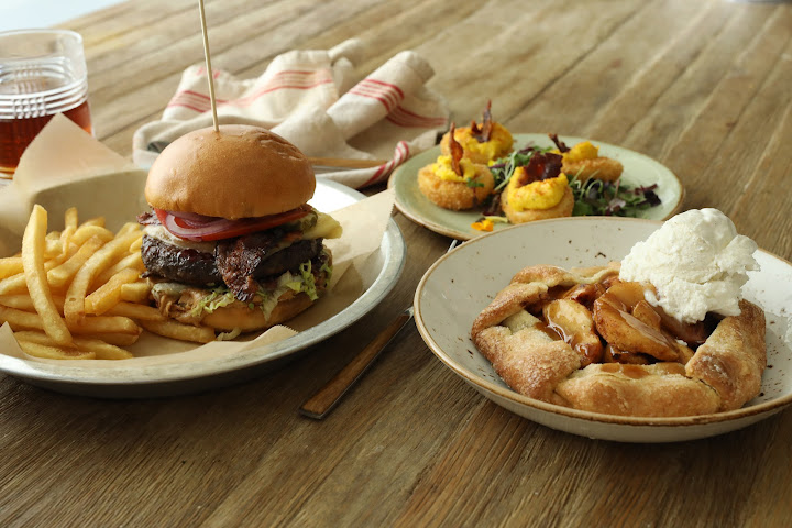 Lazy Dog Restaurant & Bar by null