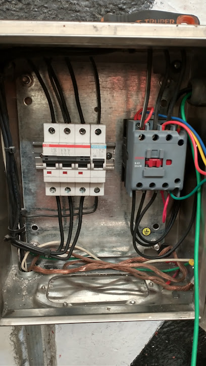 Electricista, instalación y mantenimiento residencial e industrial