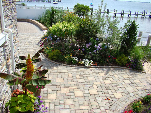 Hoch's Landscaping & Garden Center Gallery - United States