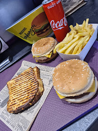 Photo n°36 de Le kiosque à Marle (Restaurant de hamburgers)