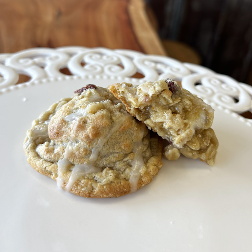 Moonshine Mountain Cookies & Ice Cream - Thumbnail