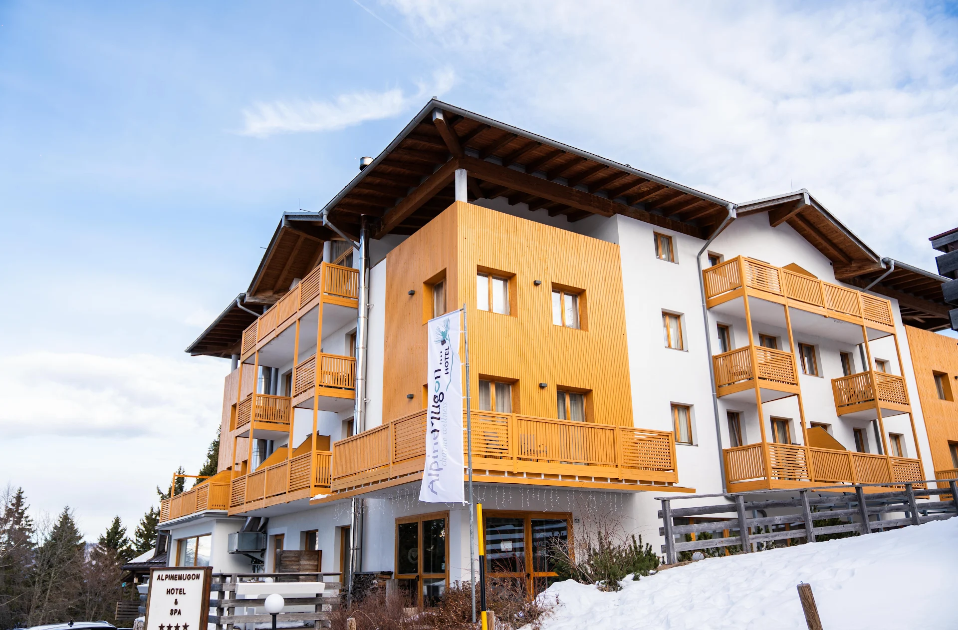 Alpine Mugon Hotel