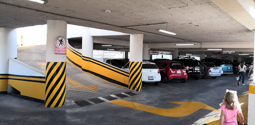 Estacionamiento Super Shoes