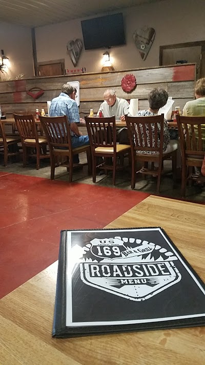 Roadside Bar & Grill