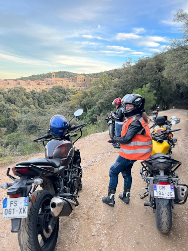 Auto ecole C.E.R LIBERATION - École