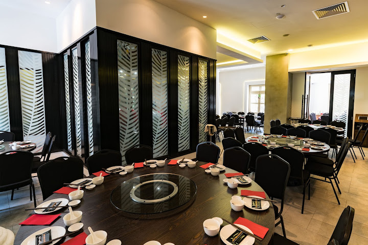 New Ubin Seafood CHIJMES by null