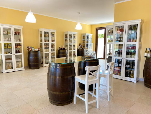 Punto vendita oleificio di Sablone Davide - Olio,vino, prodotti tipici abruzzesi - Thumbnail