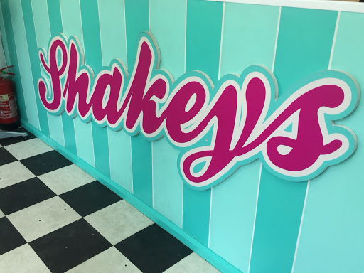 Shakeys - Visual