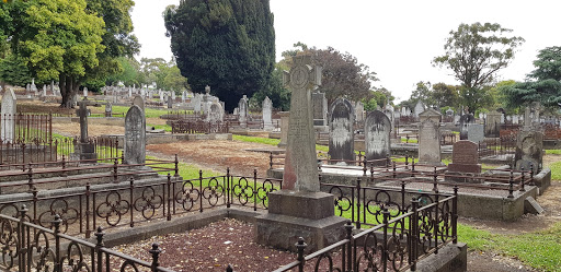 Lake Terrace Cemetery - Thumbnail