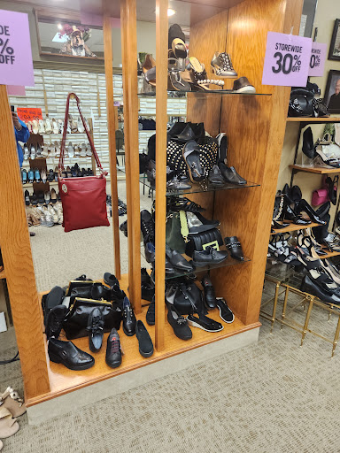 Bricker's Shoes - Visual