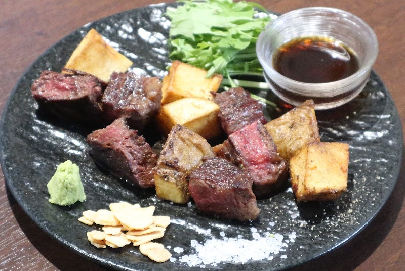 肉と酒と鉄板 ヨイノクチ