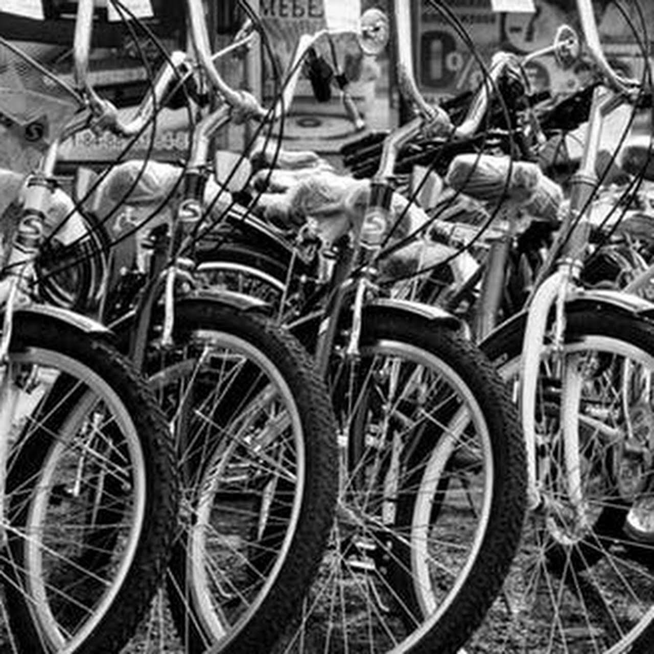 PoMans Bike Shop Bicycle Store in Panama City