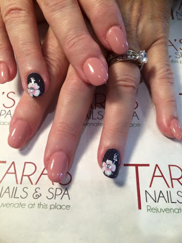 Taras Nail Spa interior view