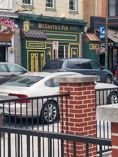 McGrath's Pub - Visual